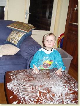 20060214-01 Ondeugend met scheerschuim 1